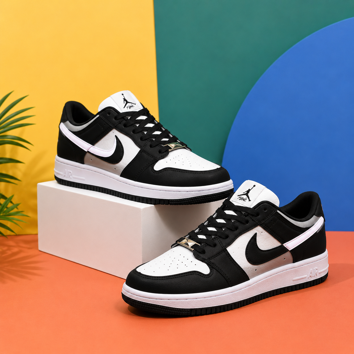 Nike Premium Black & White Sneakers – Modern & Stylish Casual Footwear